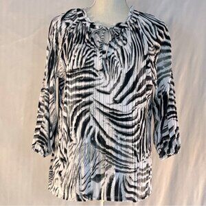 Investments Petites Top Black & White Lightweight Ruffle Tie Neck 3/4 Sleeves PM